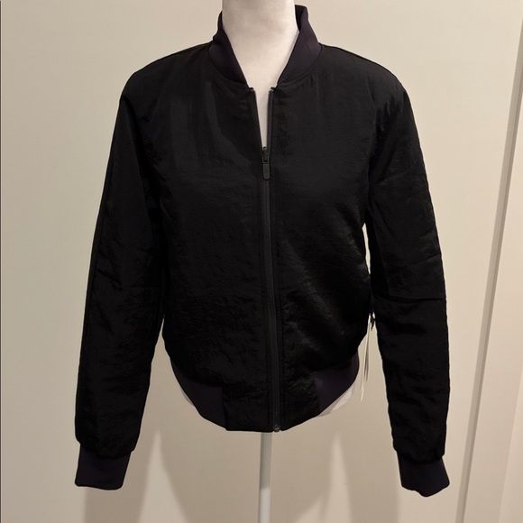 NWT Lululemon Non-Stop Bomber Jacket Sz 10 - Picture 11 of 16